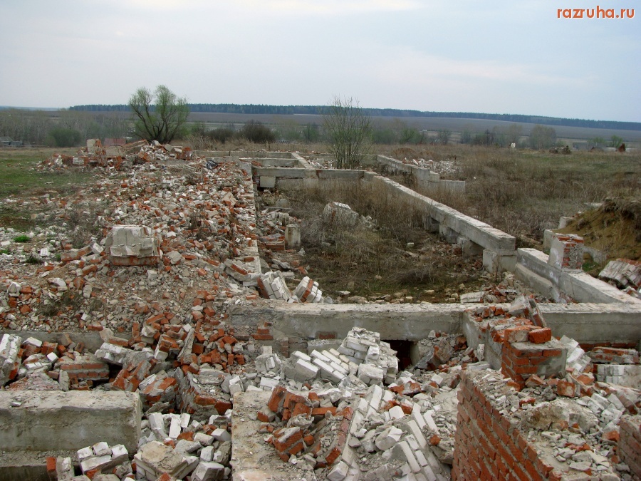 Сернур - разваленная недостроенная школа