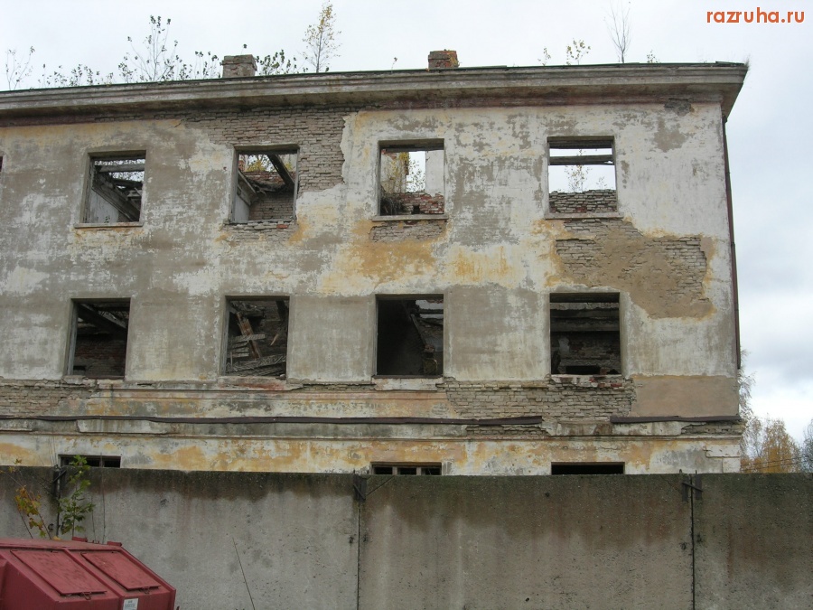 Ленинградская область - Одно из зданий бывшей военной части
