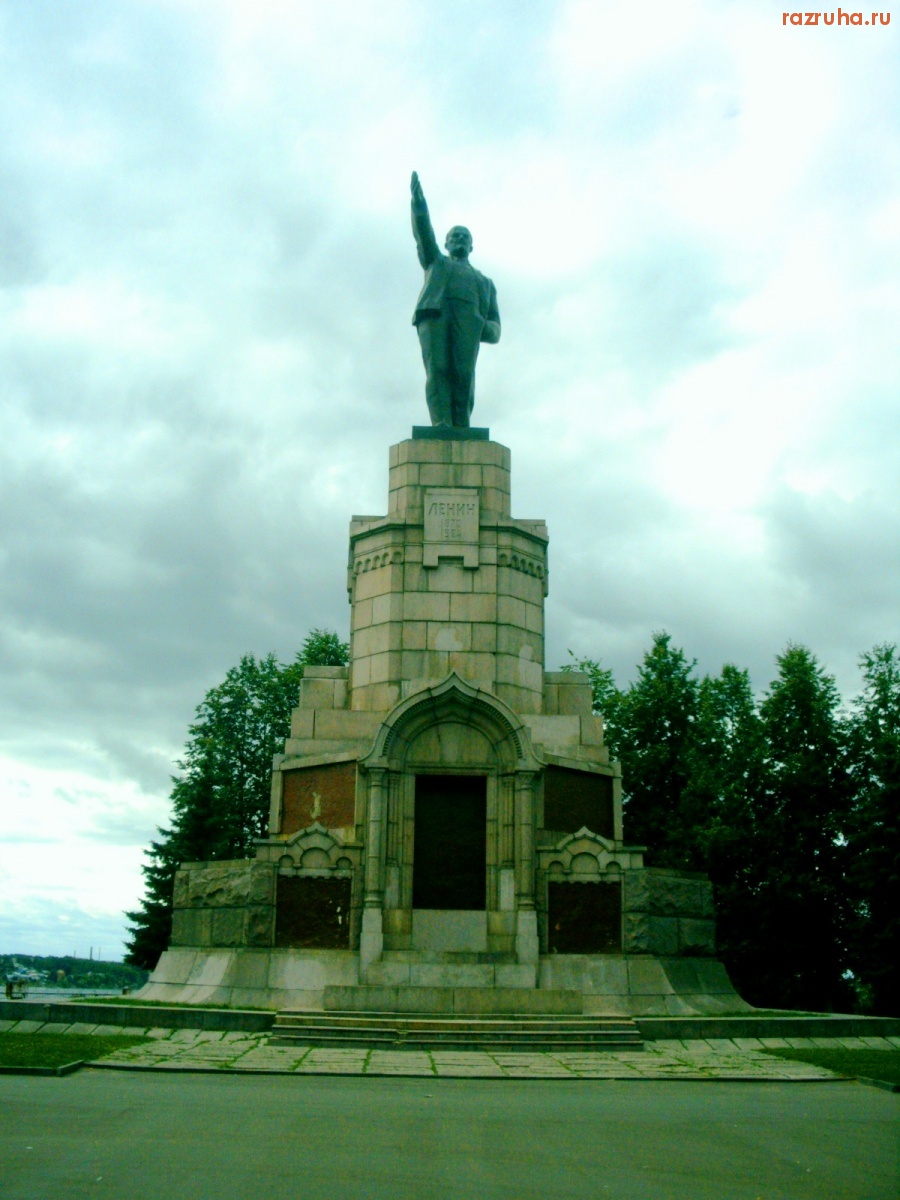 Кострома - Памятник вместо часовни